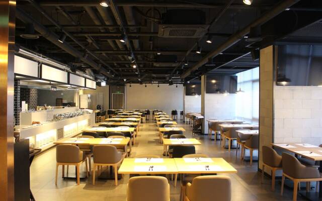 Ramada Encore by Wyndham Haeundae