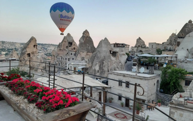 Artemis Cave Suites - Adults Only