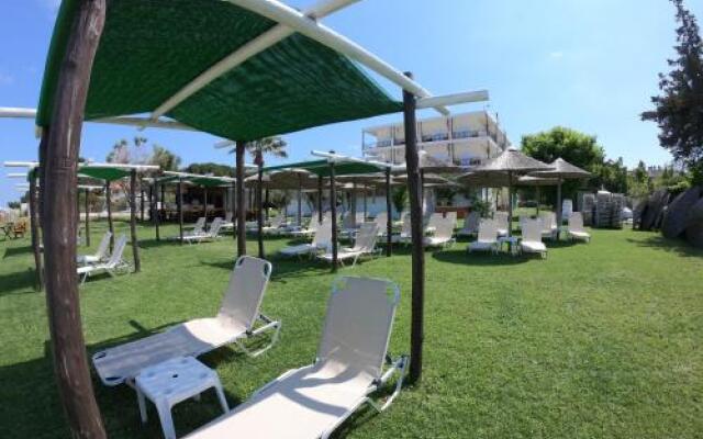 Kopsis Beach Hotel