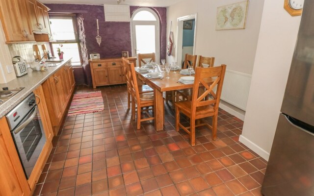 Brynteg Cottage