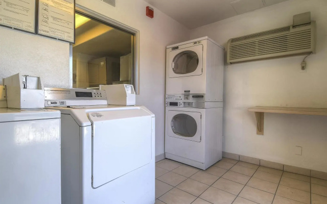 Motel 6 San Bernardino, CA - North