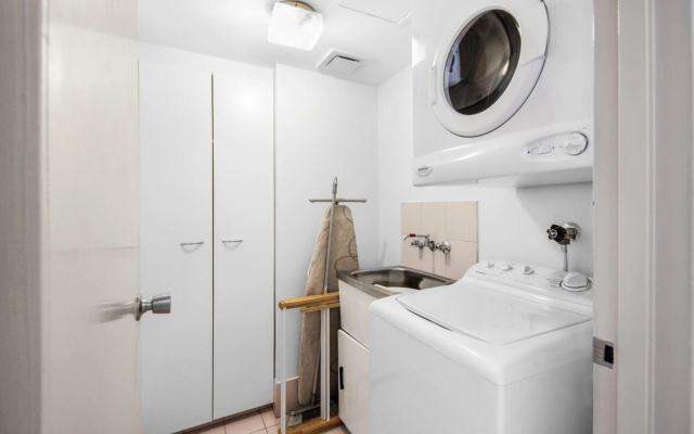 Boulevard Towers – Guest Rooms – Gold Coast