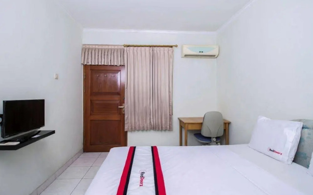 RedDoorz Near WTC Sudirman 2
