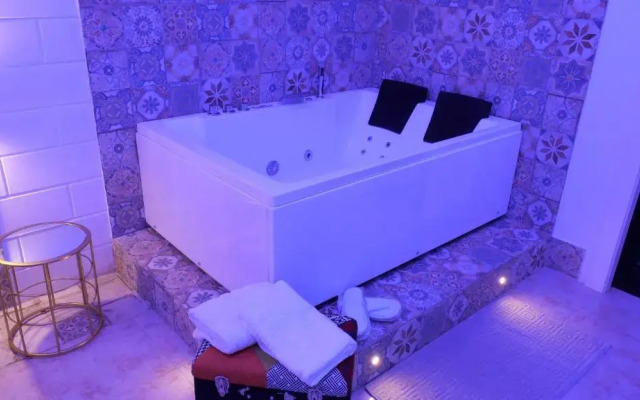 GianLuis Luxury Suites