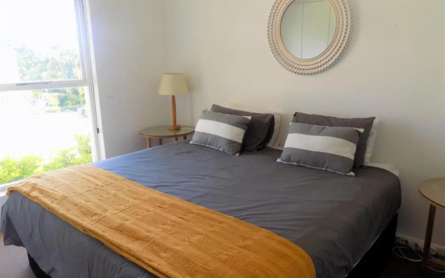 11 Mustique, Riverclub