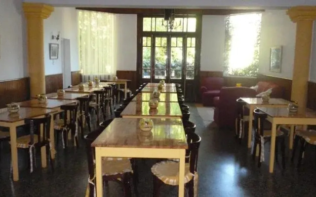 Hotel Alihuen