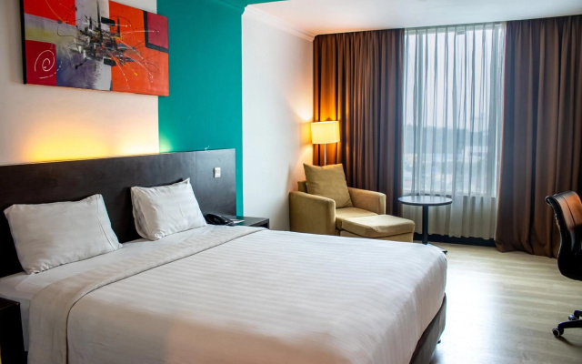 King's Hotel Nagoya Batam – Guest Rooms – Batam