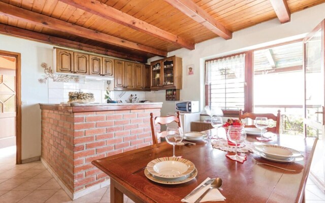 Beautiful Home in Lovran With Wifi and 2 Bedrooms