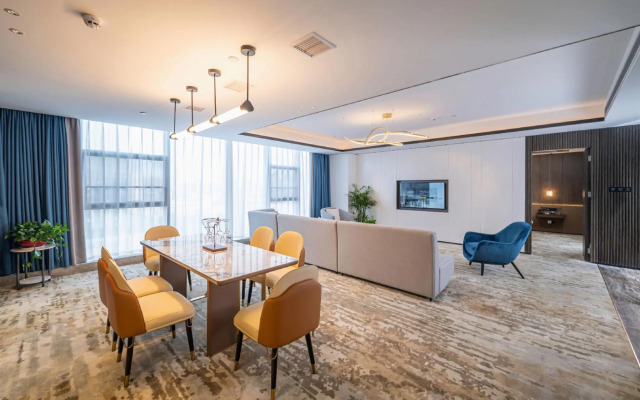 Golden °R Hotel(Shenlongcheng Store of Municipal People's Government)