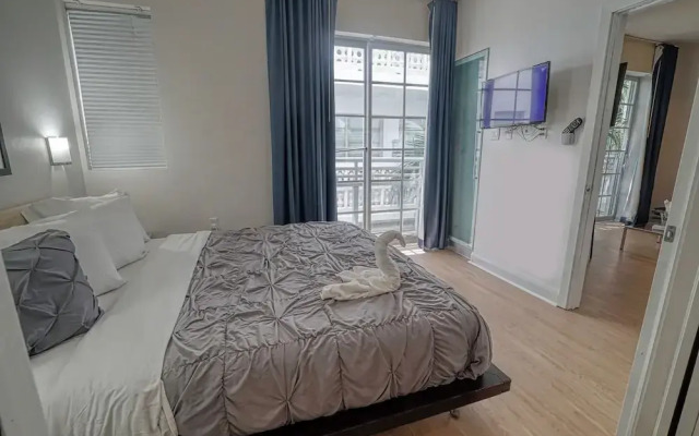 Private Apartment at the Congress