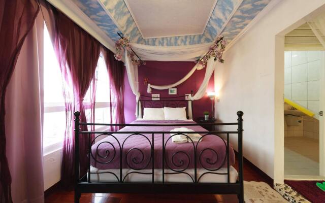 Sea of the World Bed and Breakfast