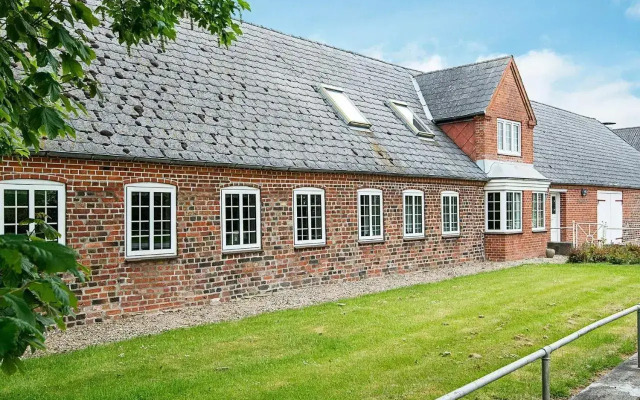 Holiday home Bredebro II