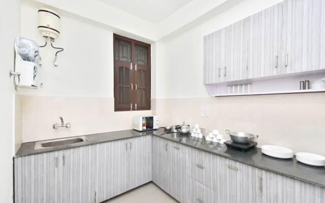 OYO 13878 Home Spacious 3BHK Kumarhatti