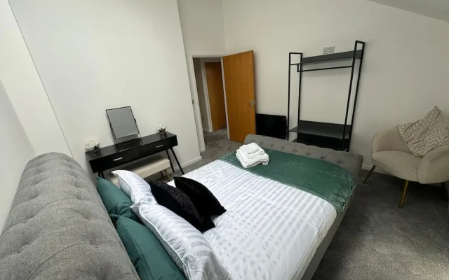 Luxury Loft Style 2 Bed Apartment Next to Excel/o2