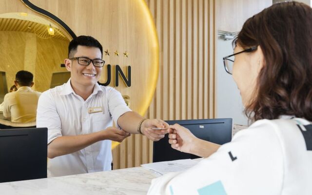 Sunkiss Hotel