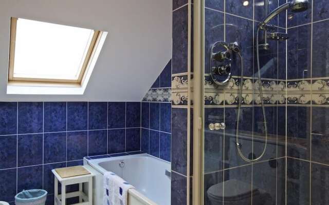 12 Thurlestone Rock