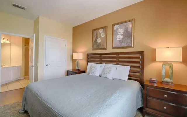 4126 Vista Cay