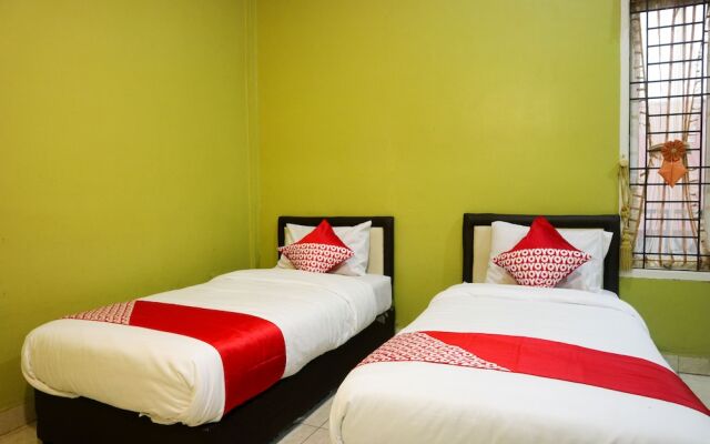 OYO 1156 Fanybella Homestay