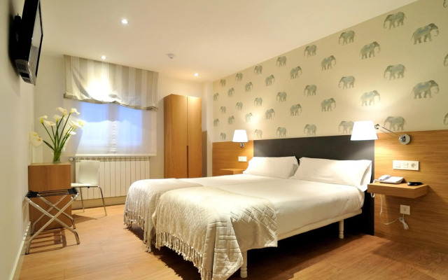 Deniké Hostal Grupo Atalaia