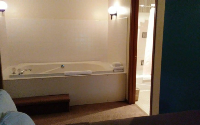 Lakewoods Resort & Lodge