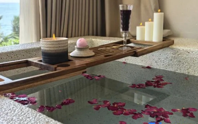Zhina South China Sea View Hotel (Lingshui Nanwan Monkey Island Branch) – Outside – Lingshui