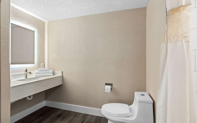 Super 8 by Wyndham Kissimmee-Orlando