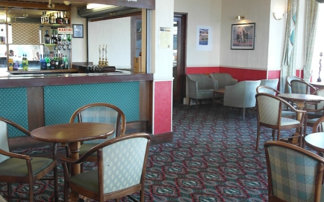 County Hotel