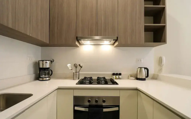 w Beautiful 2BR w Terrace Near Kennedy Park