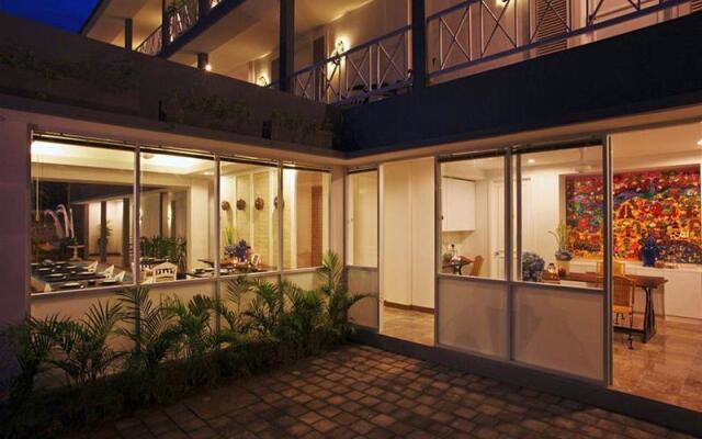 The Kanjeng Suite Petitenget