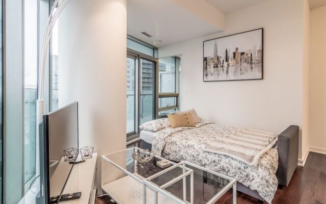 Lavish Suites - Luxury One Bedroom Condo