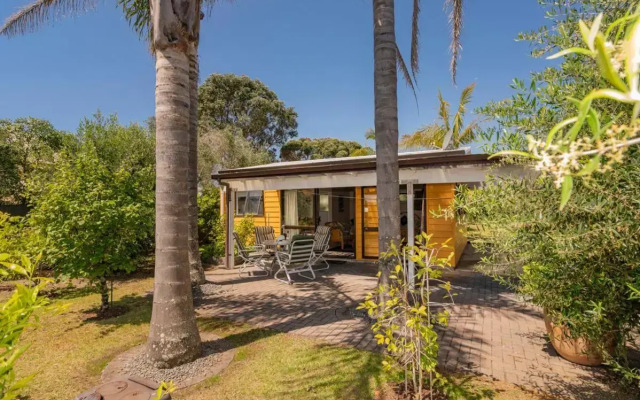 The Olive Grove Retreat - Matarangi Holiday Unit