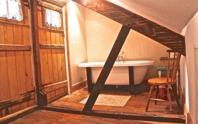 Clotworthy House Bed & Breakfast