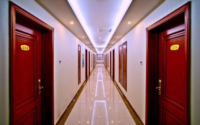 Omake Holiday Hotel