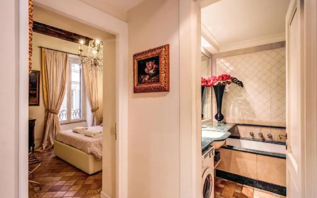 Sumptuous Residence by Piazza Navona