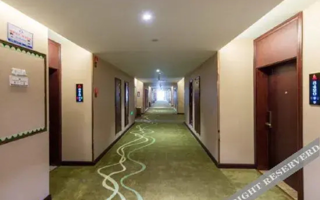 Tuke China Light Residence Hotel (Taishun Huahong Plaza Branch)