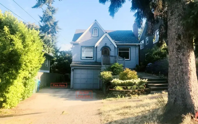 Hidden Greenlake Gem -- Central Location