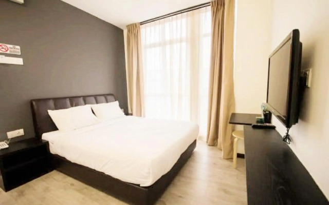 Sandy Hotel
