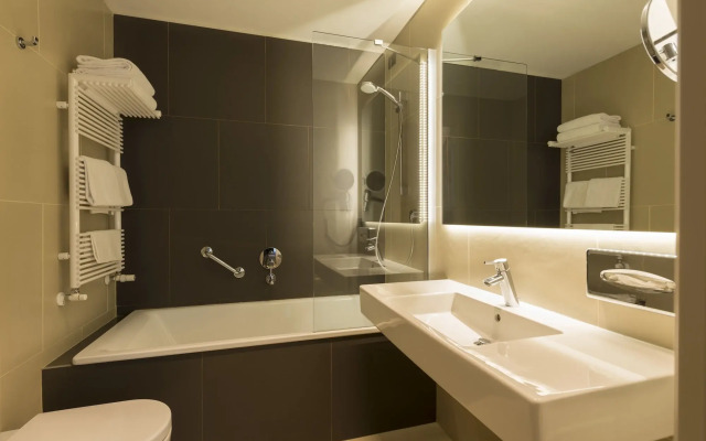 Manin Hotel