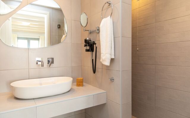 Mythology Naxos Villas & Suites