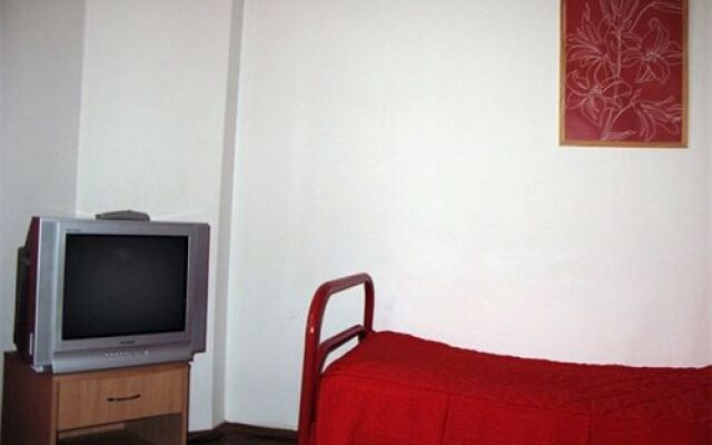 Аврора Петроградская