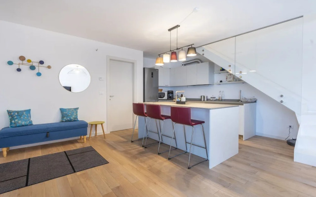 Modern House with Private Garden in Udine