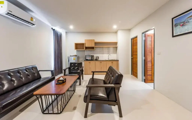 Phuket Marine Poshtel (SHA Plus+)