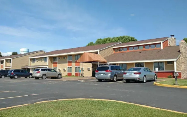 Americas Best Value Inn - Stillwater/St. Paul