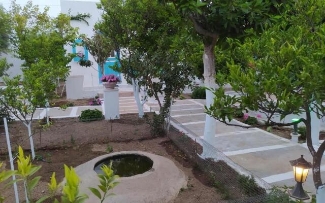 Perivoli 3-Chora(5min away from the center by car)