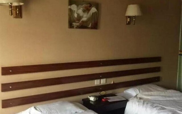 Anxian Tongxin Business Hotel
