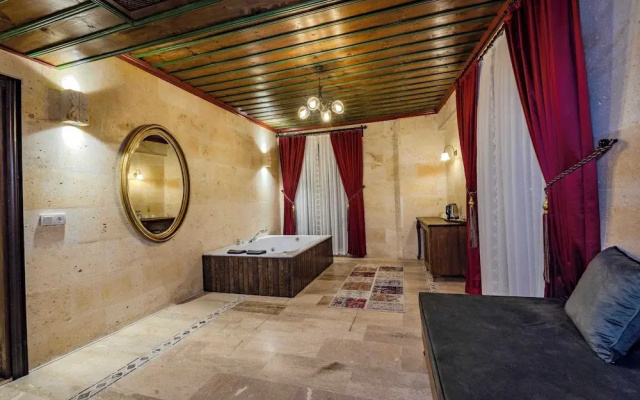 Sobek Palace