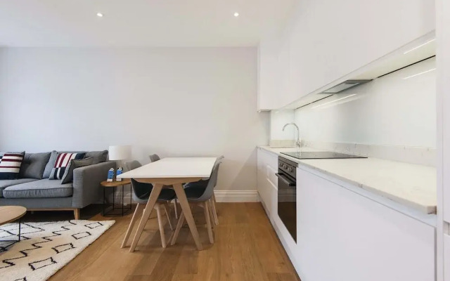 The Charleville Road Nest - 38CR5