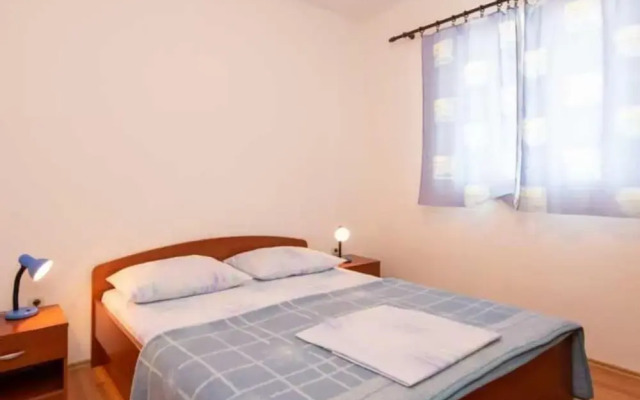 Spacious and Cozy Seafront Apartments