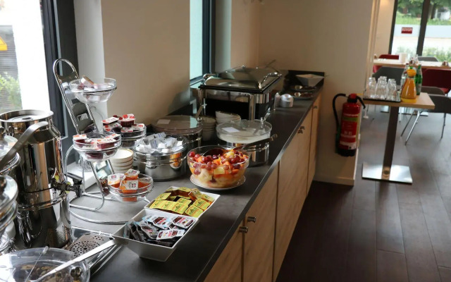 Signature East Hotel Apartment