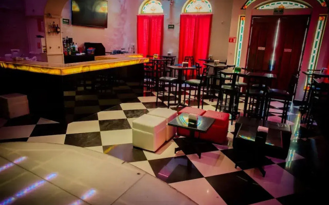 Hotel Grand Reyes